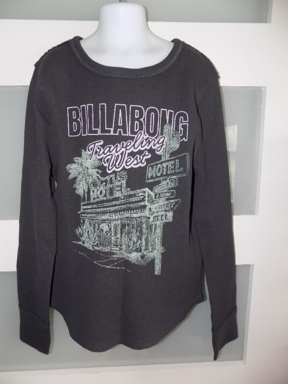 BILLABONG Gray Waffle Traveling West Thermal LS Shirt Size L Boy's NEW
